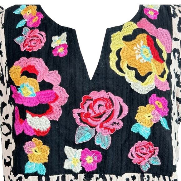 Savanna Jane Leopard Top Womens Size M Floral Embroidered Ruffled Multicolor - Picture 6 of 11
